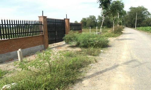 Bán lô đất vườn 1000m2,ngay mặt đường Láng The,Củ Chi,SHR,giá 1 tỷ 8