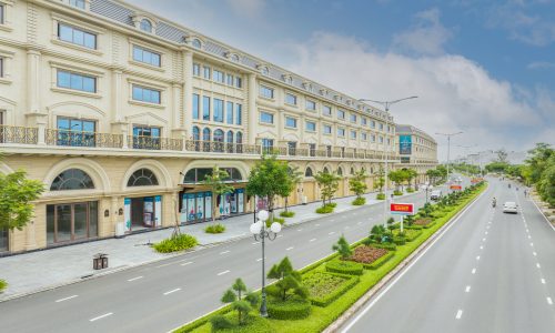 Regal Maison, chính chủ cần sang nhượng căn A11, 5 lầu + 1 tum, 154m2, giá 13,1 tỷ LH: 0375883519