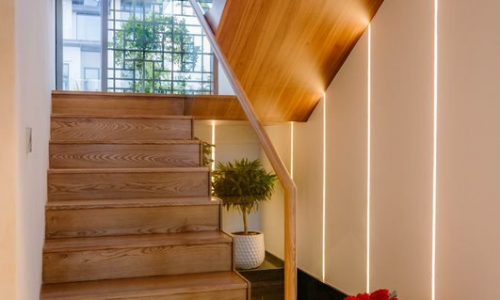 thua lỗ 100 tỷ, bán rẻ biệt thự mặt kênh Quảng Nam