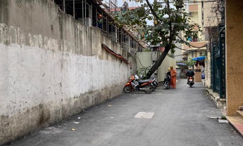 Bán nhà riêng gần ngã tư Lê Trọng Tấn, cực gần mặt phố, 6 tầng xây mới chỉ 4.5 tỷ