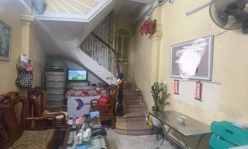 HIẾM BÁN NHÀ HOÀNG QUỐC VIỆT – DT 36Mx5T – Ô TÔ ĐỖ CỬA QUA NHÀ – 5,2 TỶ