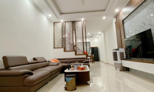 NHÀ ĐẸP ĐƯỜNG CẦU GIẤY – DỊCH VỌNG – LÔ GÓC 3 THOÁNG – 58M2 – 5 TẦNG – 6.8 TỶ – 0963299521