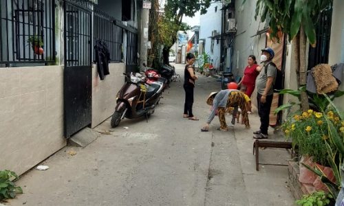 Nhà  đương Tô Ngoc Vân cần bán