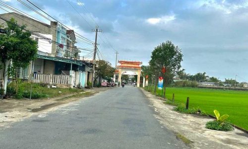 Bán Đất Trước chợ Vĩnh Điện, lô mặt tiền 100m2 giá hời , nhanh tay sở hữu