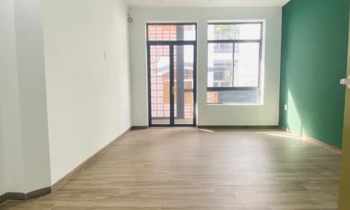 Chủ cần bán gấp nhà đẹp gần mặt tiền Bà Hạt, Q10, hẻm thông, 5 tầng, 3PN, 40m2, 9.2 tỷ.