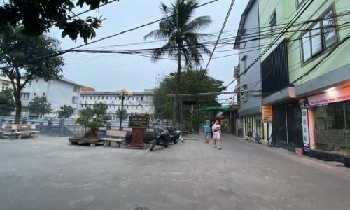 Nhà đẹp 5 tầng KĐT Văn Phú, ô tô đỗ Cửa, Cạnh Hồ Thoáng Mát, Giá 4,6 tỷ