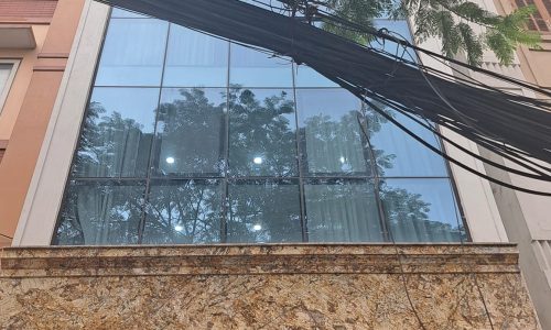 BÁN TÒA VĂN PHÒNG 9 TẦNG PHỐ HOÀNG QUỐC VIỆT, Ô TÔ TRÁNH , DT 83M2, THÔNG SÀN, GIÁ 27 TỶ