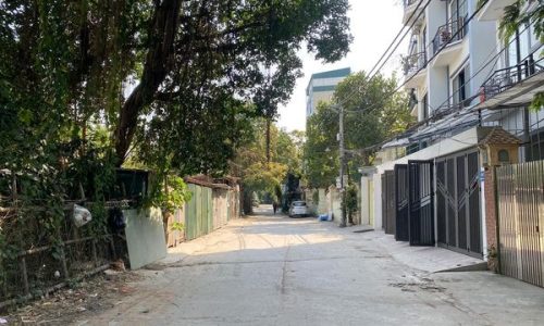 Nhà Mới Tinh 5 Tầng Hà Trì, mặt tiền 8,2m hiếm, ô tô đỗ cổng, Giá 3,5 tỷ