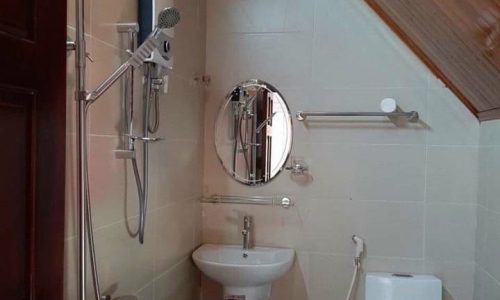 BÁN BIỆT THỰ SÂN VƯỜN ĐANG KD KHÁCH SẠN