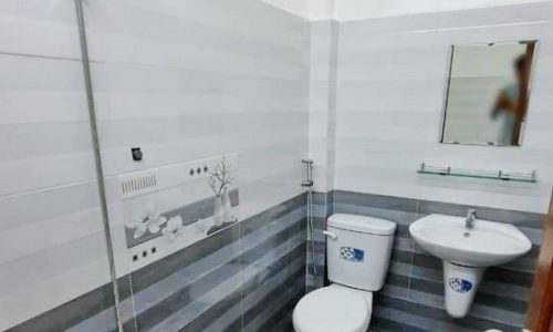 Bán nhà hẻm xe hơi Hoàng Diệu, Quận 4, 42m2, 1 tỷ 390, Sổ hồng riêng