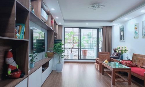 Chính chủ cần bán gấp lô góc , 3 bước ra mặt phố Hồ Tùng Mậu , nhà mới xây ngõ rộng , 31m2x5 tầng , 5 tỷ 3, LH:0934219789