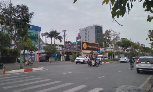 Hàng hiếm, bán gấp nhà MT Nguyễn Văn trang, DT 4mx14m, t, HĐT 80tr gia 35ty