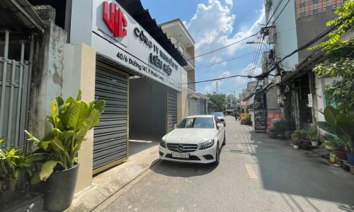 Nhà góc 3 mặt tiền hxh đường 147 phước long B, DT 95m vị trí đẹp khu trung tâm