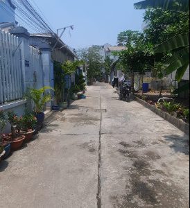 ĐẤT – ĐƯỢC XÂY 2, 3 LẦU, HẺM TRƯỚC NHÀ 4M – NGANG 4.2M, CÁCH ĐỖ XUÂN HỢP 200M, QUẬN 9, NHỈNH 40 triệu/m2