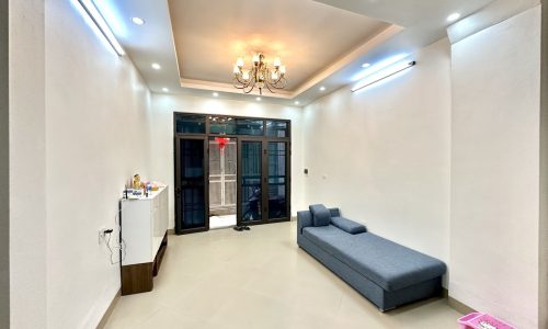 BÁN GẤP – 46m2 – Nhiều phòng có thể cho thuê – Ngách trước nhà nông rộng 2,5m sát Lĩnh Nam