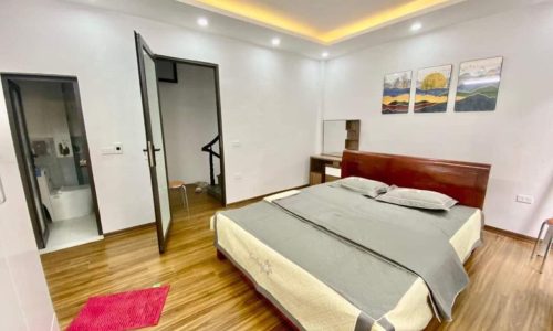 Bán Nhà Chu Huy Mân, Phường Phúc Đồng, Long Biên 35m2, 5T, chỉ 2,8 tỷ (gần ô tô)