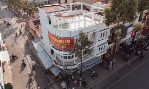 CHO THUÊ NHÀ GÓC 2 MẶT TIỀN TRUNG TÂM THỊ XÃ GÒ CÔNG – TỈNH TIỀN GIANG