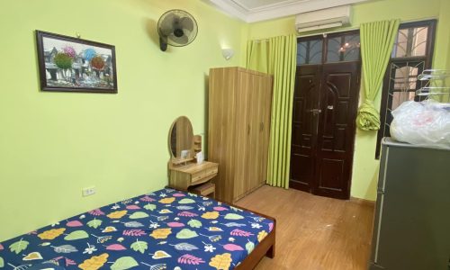 CỰC HIẾM, Bán gấp nhà 82m2 4 tầng 8.5 tỷ Cầu Giấy, Trần Thái Tông, ô tô sát nhà