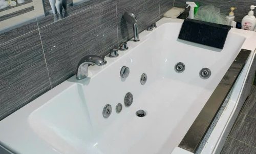 NHỈNH 2 TỶ CÓ NGAY NHÀ Ô TÔ QUA CỬA, FULL NỘI THẤT