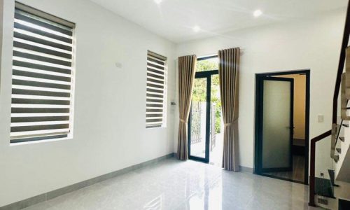 BÁN NHÀ MỚI TTTP QUẢNG NGÃI, FULL NỘI THẤT, 1TY750, SỔ HỒNG RIÊNG