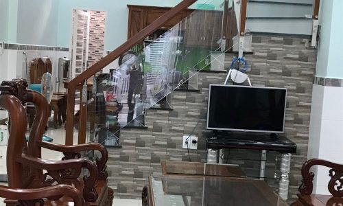 Nhà HXH đình phong phú DT 61m đúc 3 lầu giá tốt, vị trí đẹp