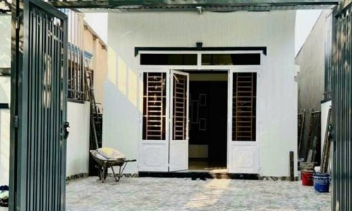 Cần tiền bán gấp nhà 70m2. 640 triệu.đường Song Hành,Hóc Môn.