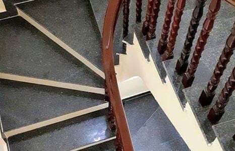 Cần Bán nhà la thành Đống Đa diện tích 45/51m2 giá hơn 4 tỷ