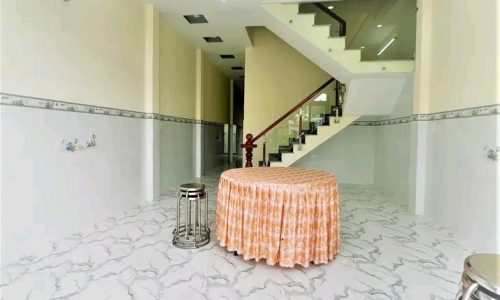 Căn gốc 2MT 1trệt 1lầu mới xây cần thanh lý