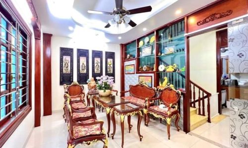 Bán nhà Cầu Giấy Quan Hoa 9T thang máy x 70m giá 15.5 tỷ, ở và cho thuê