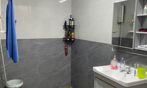 Bán nhà Huỳnh Ngọc Huệ diện tích 100m, 2 tầng, mặt tiền 7m. Giá 8 tỷ.