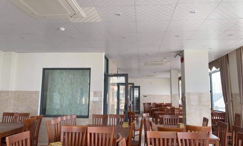 Tòa 6 tầng thang máy Nhật, lô góc. Hiện đang kinh doanh siêu siêu tốt.