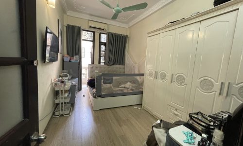 NHÀ ĐẸP – Ở NGAY – PHỐ HOÀNG CẦU – 40M2 X 4T GIÁ CHỈ 5,5 TỈ