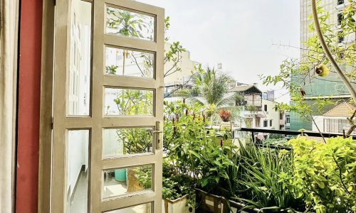 Nhà đẹp ở ngay, xe hơi đậu cửa, Phan Đăng Lưu, PN, 4tầng 4PN, NGANG rộng, 55m2, 8.2 tỷ
