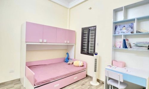 Bán nhà mặt phố Phan Bôi, dt 76m, xây 2 tầng 3 ngủ. Giá 8.2 tỷ.