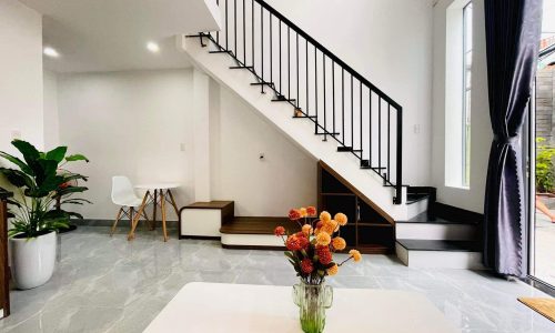 Nhà đẹp Huỳnh Ngọc Huệ kiệt 2m5 chưa tới 2 tỷ