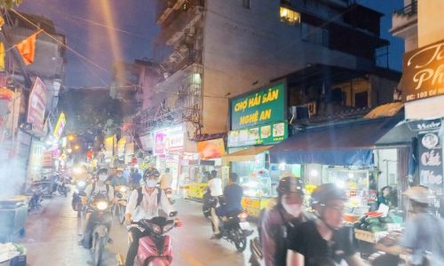 Bán nhà Cổ Nhuế,lô góc,mặt chợ kinh doanh ngày đêm hái ra tiền, ngõ thông,32m2,4T,mt:4,3m