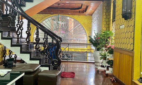 Bán nhà riêng Kim Giang ngay gần đường, nội thất ốp gỗ cực xịn,55m*5 tầng rẻ