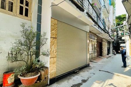 ẢNH THẬT 100% TT CẦU GIẤY_40M2_NGÕ OTO 30M_BA GÁC ĐỖ CỬA_CHỈ 4,38 TỶ