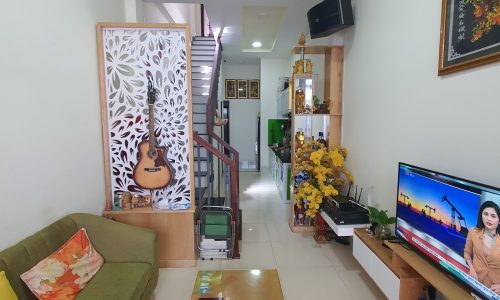 Cần bán gấp Nhà đường Lê Đình Lý, Hải Châu, Tặng toàn bộ nội thất tiền tỷ. Diện tích:60m2. Giá chỉ 3.4 tỷ.