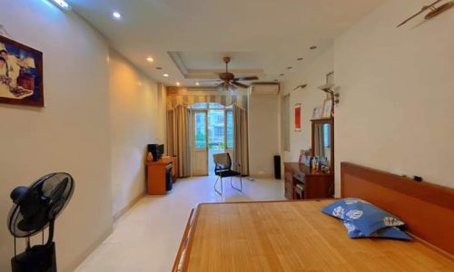 Bán gấp mặt phố Mạc Thái Tổ, Cầu Giấy vỉa hè đá bóng, khu Vip, kinh doanh xịn 20.5 tỷ