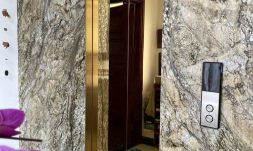 Bán gấp toà văn phòng 8 tầng Phan Văn Trường, Cầu Giấy, vỉa hè, ô tô, nội thất full 23 tỷ