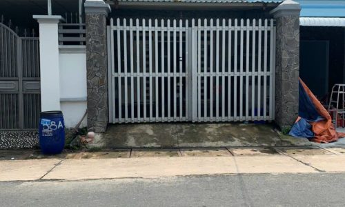 Nhà mới 1 lầu Tân Hiệp 4.Hóc Môn,68m2,sổ hồng riêng,870 triệu.