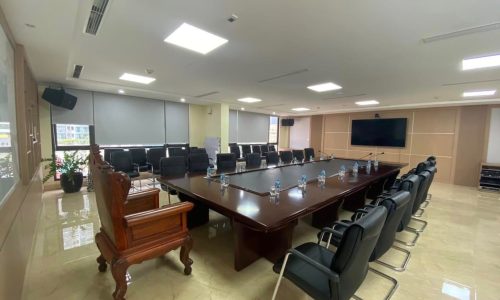 Bán nhà Phố Hoàng Quốc Việt, Cầu giấy, DT 291m2, 9 tầng, MT 8m.