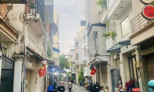 Hẻm xe hơi đẹp cách 10m, Hoàng Sa, Q3, khu an ninh, 3PN, 3WC, ngang 3.7m, 62m2, 5.3 tỷ