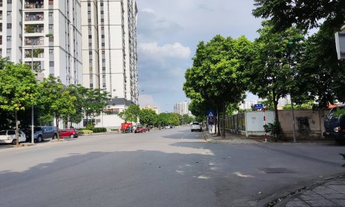 Nhà 5 tầng quá đẹp ,Chu Huy Mân, ô tô tránh, mặt tiền 5m sân vỉa hè KINH DOANH chỉ 10t.