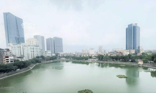 cần bán nhà trước nhà view mặt hồ ba đình 40m2 , 5 tầng , mặt tiền 7m kinh doanh gì cũng được