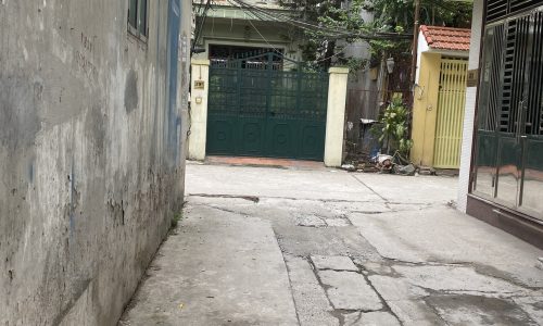 Bán gấp nhà gần cây xăng 74, Thanh Trì ô tô đỗ cửa 43m, 4T, MT5m, chỉ 3.65 tỷ.