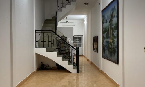 BÁN NHÀ NGỌC LÂM, 57m2, 3 TẦNG, CÁCH CHỢ NGỌC LÂM 50M, GIÁ SIÊU RẺ, TRƯỚC NHÀ THÔNG THOÁNG