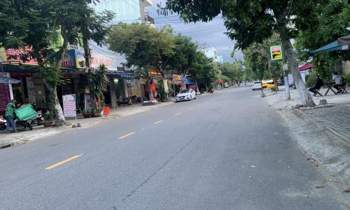 Bán nhà góc phố Hồ Tùng Mậu, dt 116 nhà 3 tầng giá 11.5 tỷ.