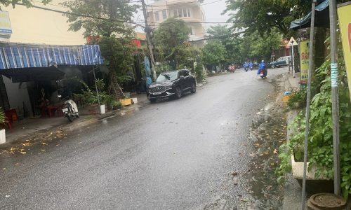 Bán nhà mặt tiền Nguyễn Văn Huyên. Dt 343m, ngang 9m. Giá 16 tỷ.